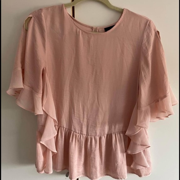 Who What Wear Tops - Who What Wear Frilly Top